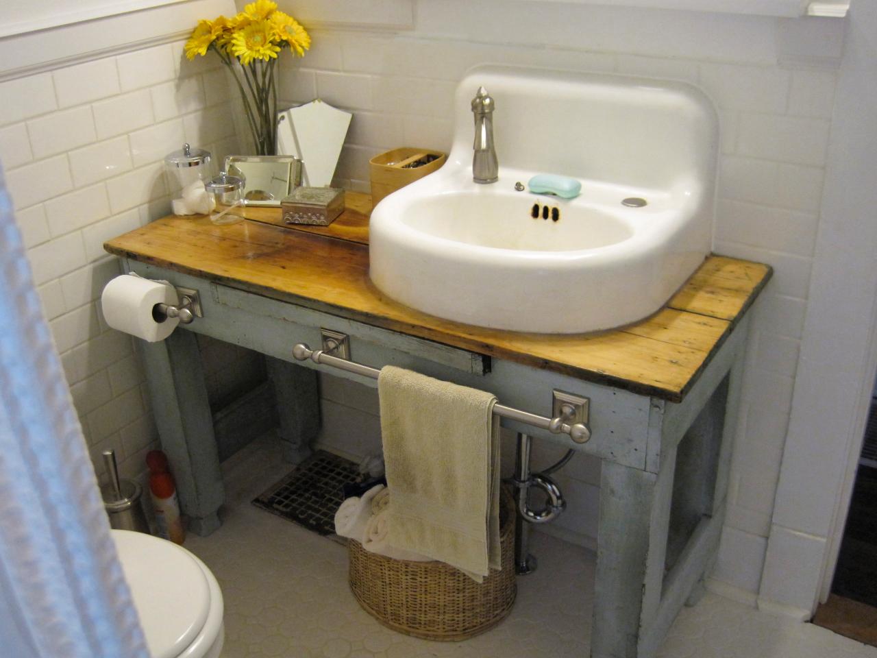 20 Upcycled and OneofaKind Bathroom Vanities  DIY 