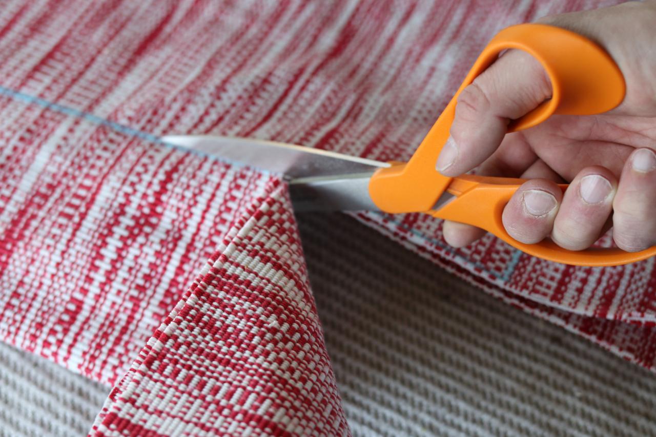 How to Make a Throw Pillow From a FlatWeave Rug DIY