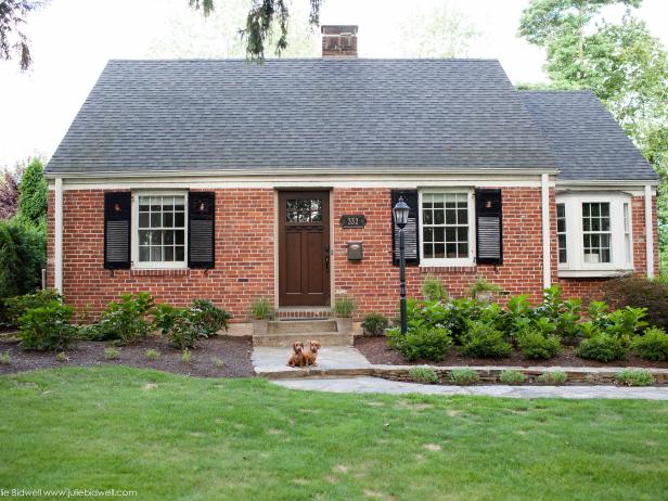 Cape Cod Design & Home Ideas | HGTV Cape Cod Design & Home Ideas | HGTV - Cape Cod Cottage in West Hartford, Conn.