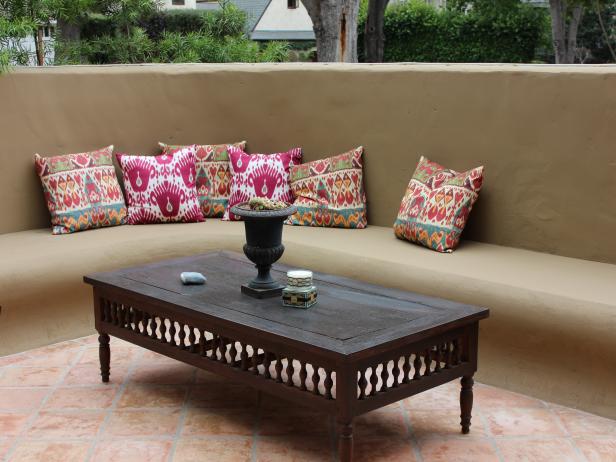 Courtyard: Jason and Kimberly Clark’s Los Angeles Home Courtyard: Jason and Kimberly Clark’s Los Angeles Home