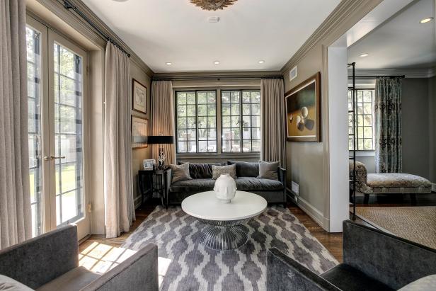 Sitting Area: Historic Home in Washington DC Sitting Area: Historic Home in Washington DC