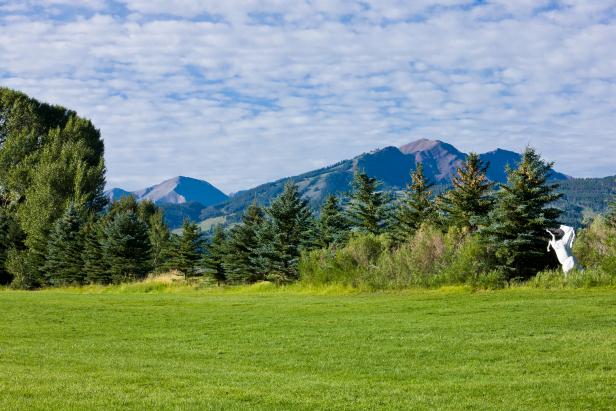 Mountain View: McLain Flats Ranch in Aspen, Colo. Mountain View: McLain Flats Ranch in Aspen, Colo.
