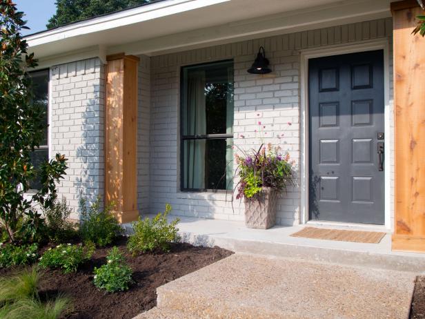 Fixer Upper, Episode 201 After: Exterior of Gaspar Home