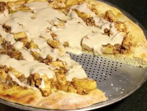 Fresh apples and cinnamon move pizza to the dessert menu. Fresh apples and cinnamon move pizza to the dessert menu.