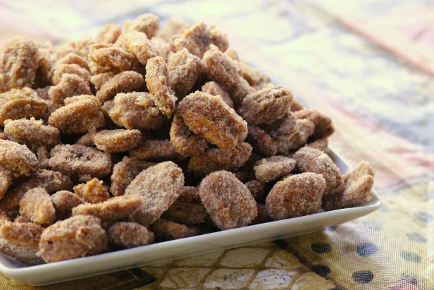Sugar coated pecans can be served as a sweet and crunchy snack or used to garnish desserts. Sugar coated pecans can be served as a sweet and crunchy snack or used to garnish desserts.