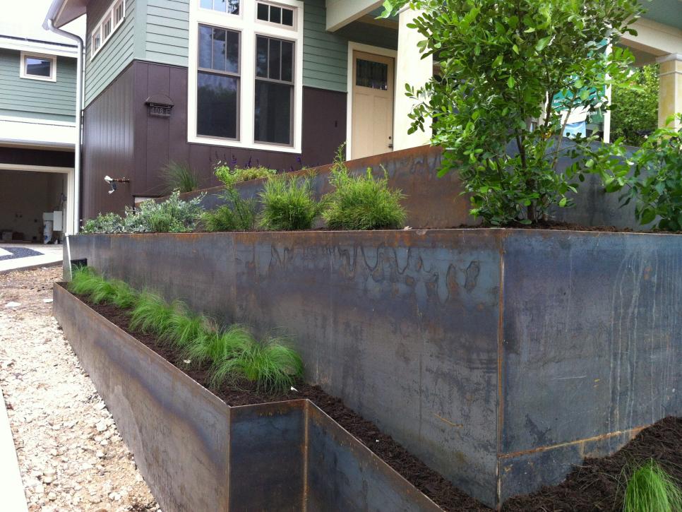 How to Terrace a Front Yard | HGTV