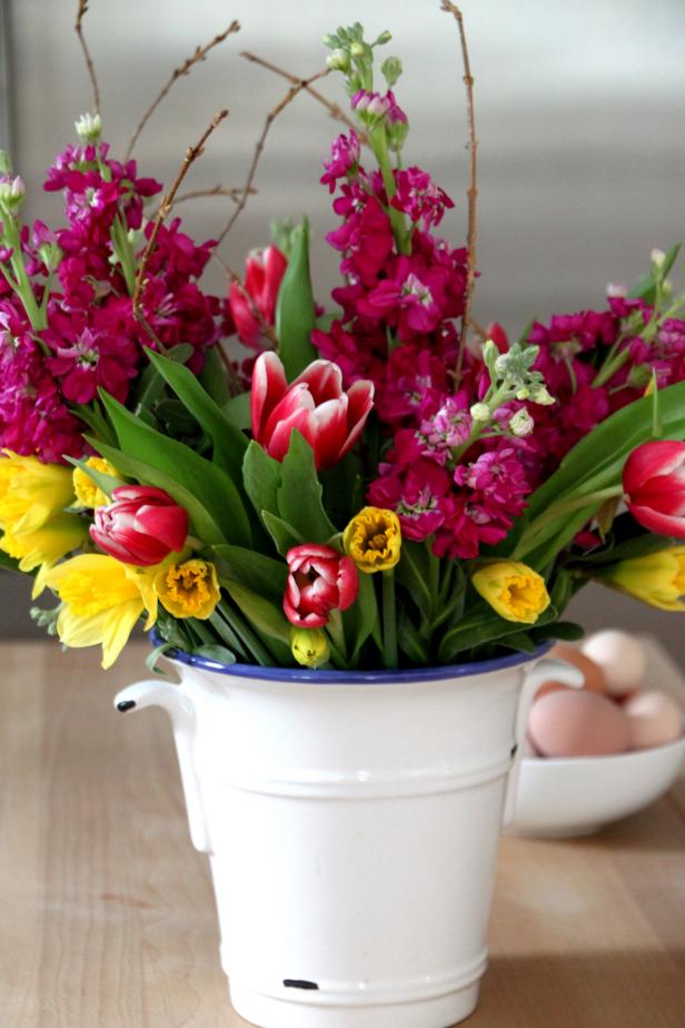 Rustic Spring Flower Arrangement Rustic Spring Flower Arrangement