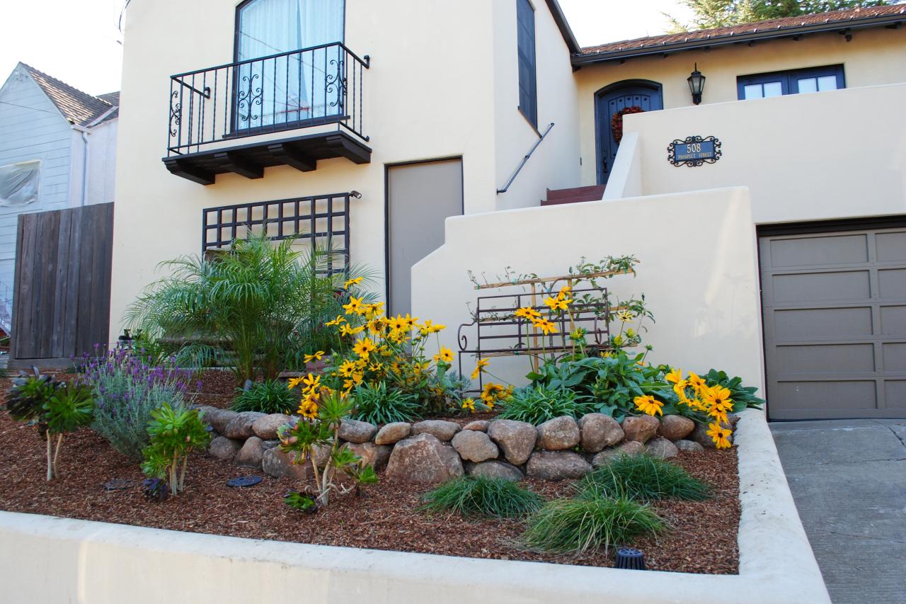 small-front-yard-landscaping-ideas-hgtv