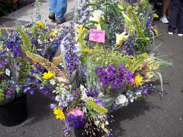 Oregon's Beaverton Farmers' Market Oregon's Beaverton Farmers' Market