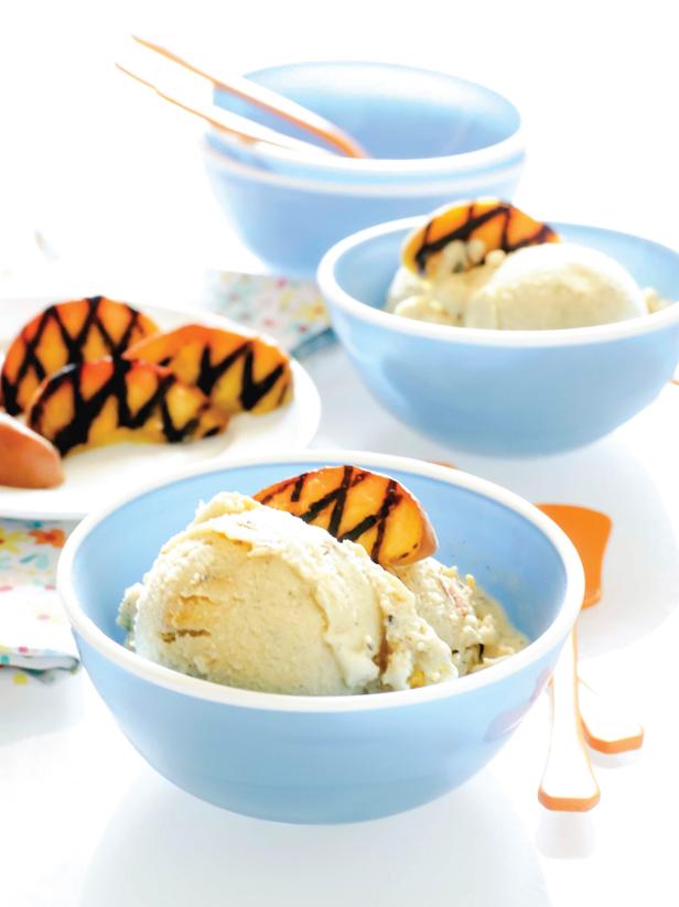 Grilled Peach Ice Cream Grilled Peach Ice Cream