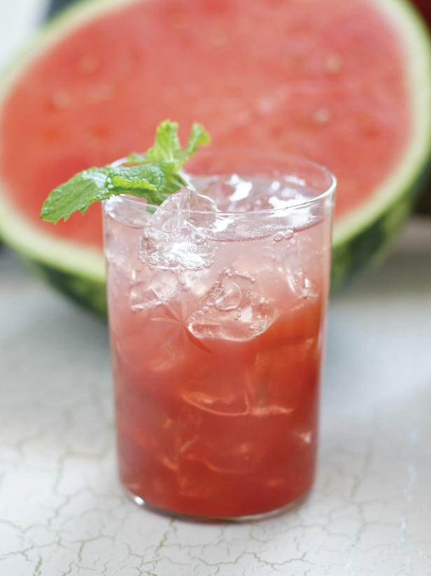 Watermelon Hibiscus Mint Aguas Frescas Combine 5 cups watermelon and simple syrup from 4 hibiscus tea bags, 3 sprigs of mint, 3/4 cup sugar and 1 cup water. Blend until smooth and strain. Add 6 cups water or sparkling water. Serve chilled. Watermelon Hibiscus Mint Aguas Frescas Combine 5 cups watermelon and simple syrup from 4 hibiscus tea bags, 3 sprigs of mint, 3/4 cup sugar and 1 cup water. Blend until smooth and strain. Add 6 cups water or sparkling water. Serve chilled.