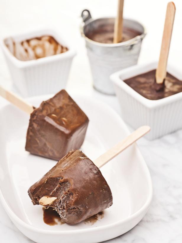 Chocolate Kale Fudge Pop_Ian McSpadden.jpg Chocolate Kale Fudge Pop_Ian McSpadden.jpg
