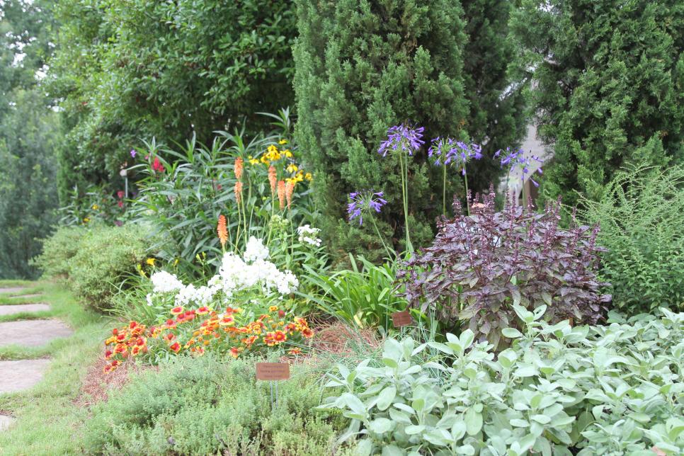 Easy Herb and Vegetable Garden Designs HGTV