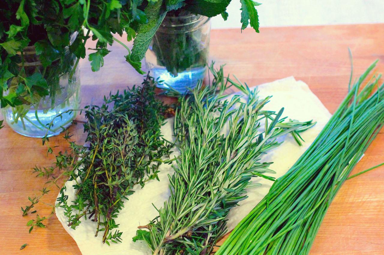 How to Store Fresh Herbs HGTV