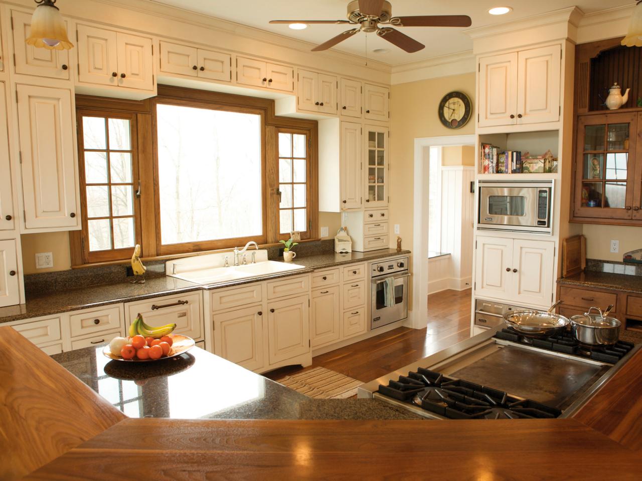 Kitchen Bay Window Ideas Pictures Ideas And Tips From Hgtv Hgtv