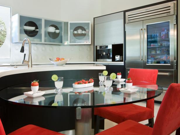 10 Kitchens That Pop With Color