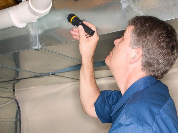 TS-87506305_testing-inspecting-checking-for-mold_s4x3 TS-87506305_testing-inspecting-checking-for-mold_s4x3