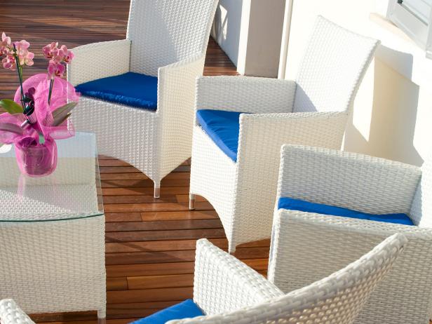 TS-152028370_Deck-Furniture-crop_s4x3 TS-152028370_Deck-Furniture-crop_s4x3