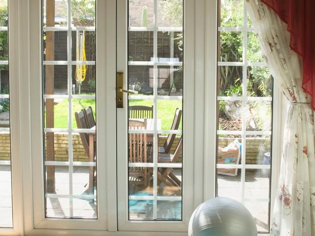 TS-155249687_Hinged-Patio-Doors-crop_s4x3 TS-155249687_Hinged-Patio-Doors-crop_s4x3