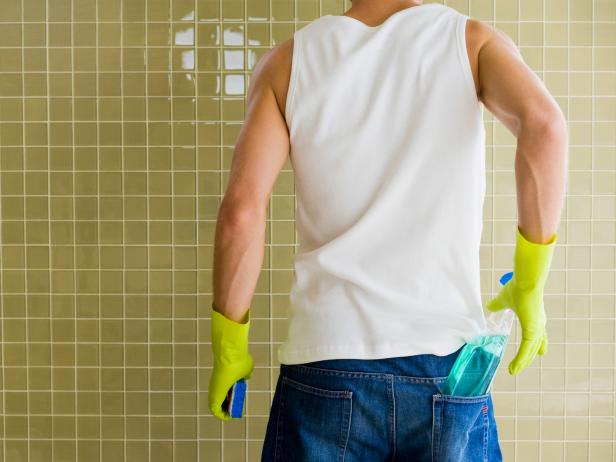 TS-86532491_kill-mold-clean-bathroom-tile_s4x3 TS-86532491_kill-mold-clean-bathroom-tile_s4x3