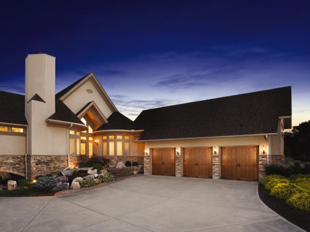 CI-Clopay-Doors-canyon-ridge-garage-door_s4x3 CI-Clopay-Doors-canyon-ridge-garage-door_s4x3