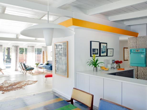 White Modern Kitchen With Colorful Accents White Modern Kitchen With Colorful Accents