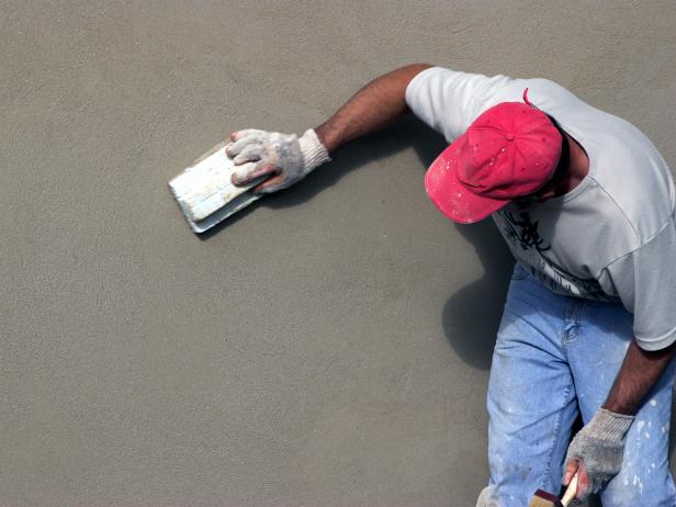TS-147649290_wall-repair_s4x3 TS-147649290_wall-repair_s4x3