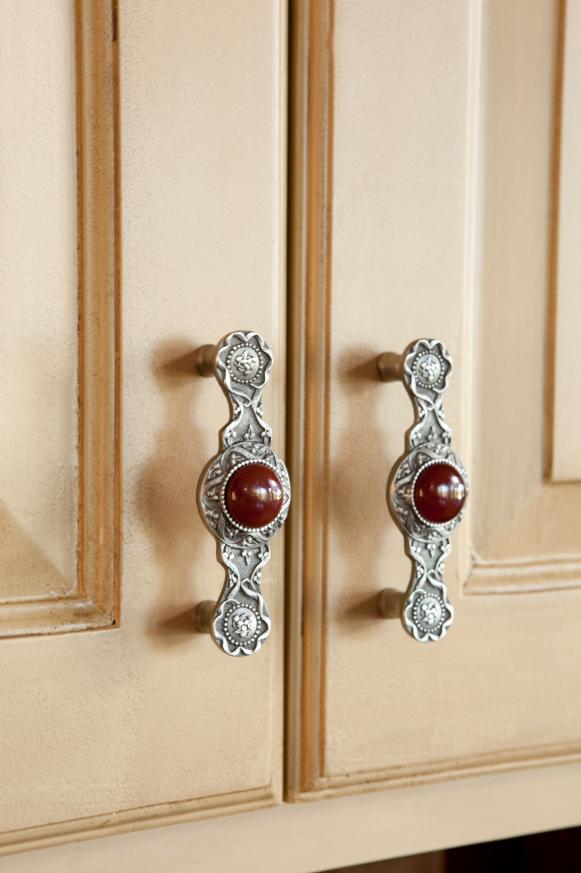 RWAP_Coskey-cabinet-handles_s3x4 Architectural and Interior Design Photography