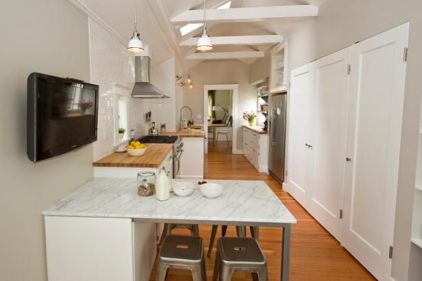 MR_Seattle-kitchen-breakfast-table_s4x3 MR_Seattle-kitchen-breakfast-table_s4x3