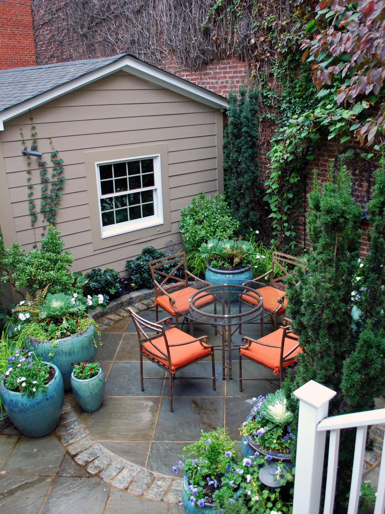 Optimize Your Small Outdoor Space Hgtv Retrofit Water Features