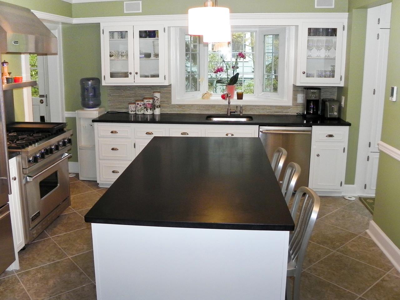 kitchen design with black granite countertops