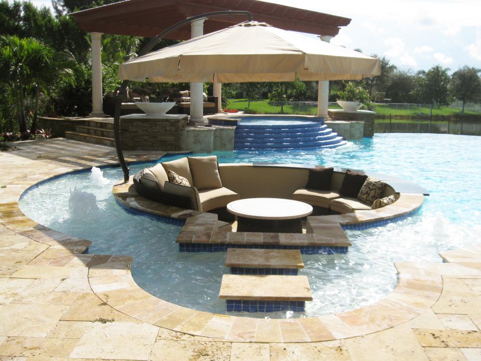 outdoor pool space ideas