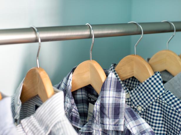 BPF_original_boys-bedroom-to-grow-into_wooden-hangers_4x3 BPF_original_boys-bedroom-to-grow-into_wooden-hangers_4x3