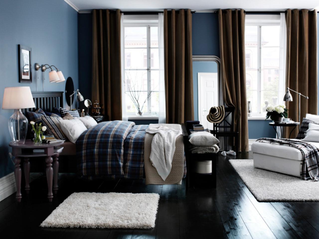 blue boys bedroom with brown drapes this blue boys bedroom features ...