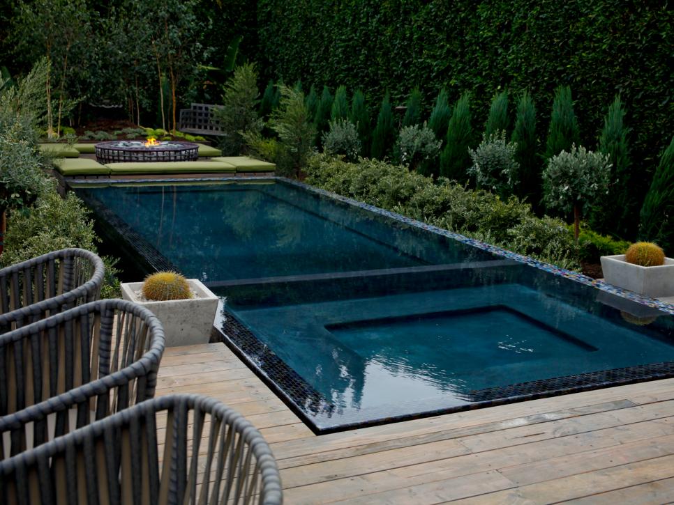 60 Pools and Decks to Die For | DIY