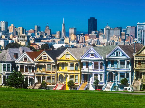 Skyscrapers of San Francisco Skyline Painted Ladies,Victorian Ar Skyscrapers of San Francisco Skyline Painted Ladies,Victorian Ar