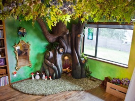 Super Dad Builds a Bedroom Treehouse