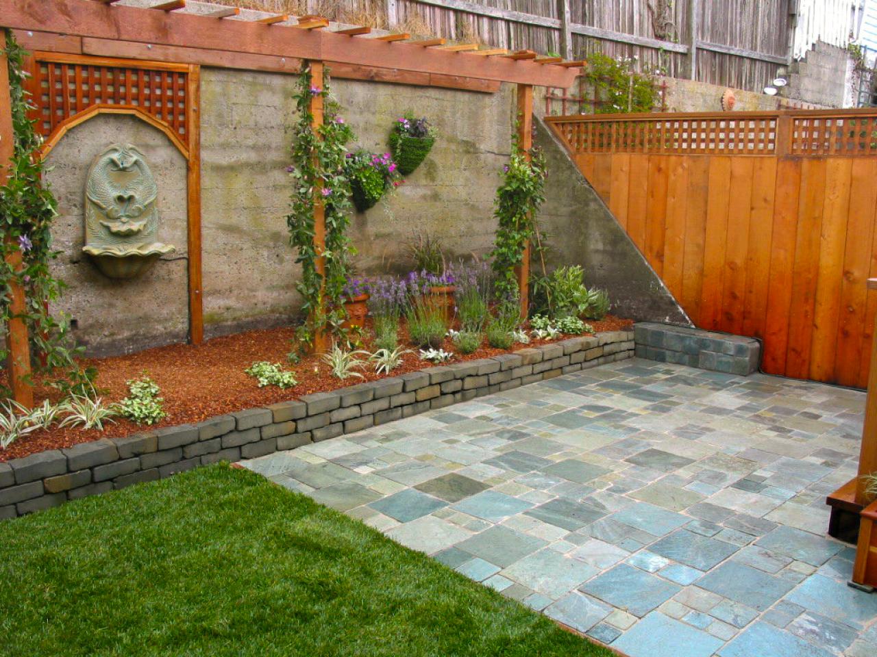 have a blank wall consider this treatment a pergola trellis and