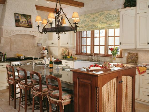 French Country Eat-In Kitchen With Cabinet French Country Eat-In Kitchen With Cabinet
