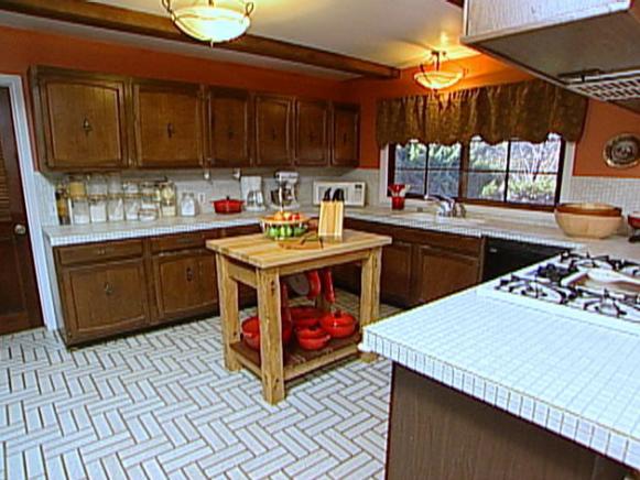 dod1113_aft_kitchen dod1113_aft_kitchen