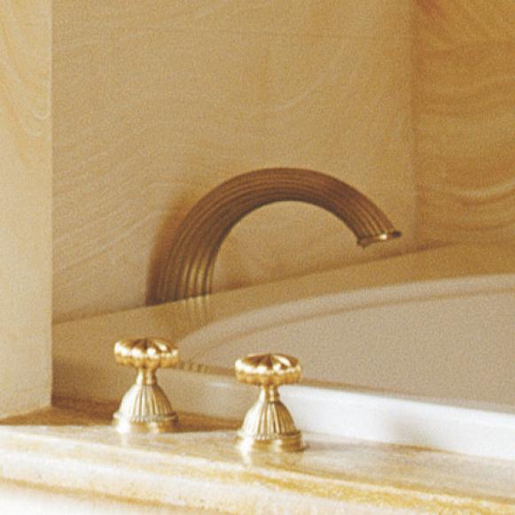 sept05decnews_goldfaucet_hgtvbaths sept05decnews_goldfaucet_hgtvbaths