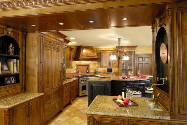 Gorgeous Mediterranean Kitchen With Neutral Granite Countertops Gorgeous Mediterranean Kitchen With Neutral Granite Countertops