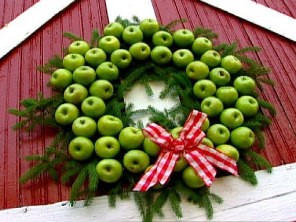 Festive Apple Wreath Festive Apple Wreath