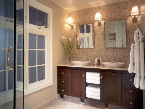 Elegant Bathroom With Woven Marble Wall Elegant Bathroom With Woven Marble Wall