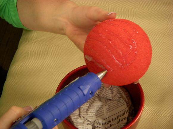 Hot_Gluing_Ball Hot_Gluing_Ball
