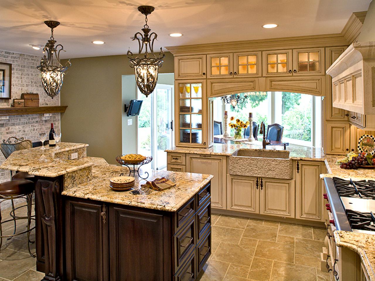 under counter kitchen lighting idea