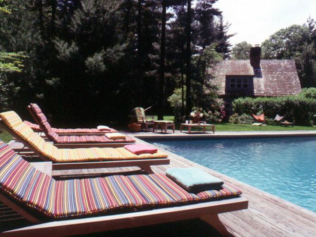 Lounge Poolside