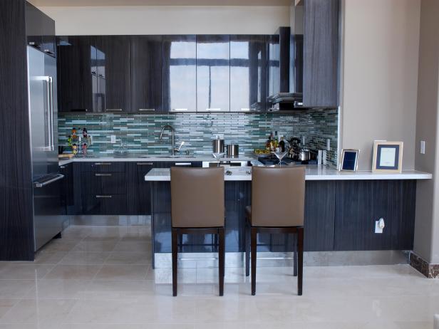 Beautifully Tiled Contemporary Kitchen Beautifully Tiled Contemporary Kitchen