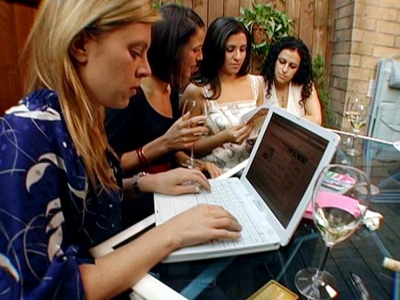 0100529_01_Planning-Girl-Trip_s4x3 0100529_01_Planning-Girl-Trip_s4x3