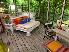 Screened in Porch with Daybed